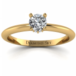 Flirt z klasyką - Pierścionek zaręczynowy z żółtego złota z diamentami