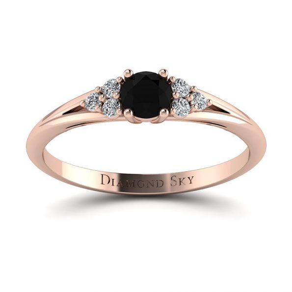Wytworna elegancja - Pierścionek zaręczynowy z różowego złota z czarnym diamentem i brylantami