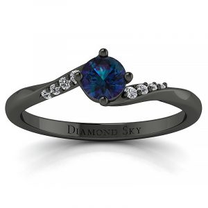 Pierścionek zaręczynowe z czarnego złota z aleksandrytem