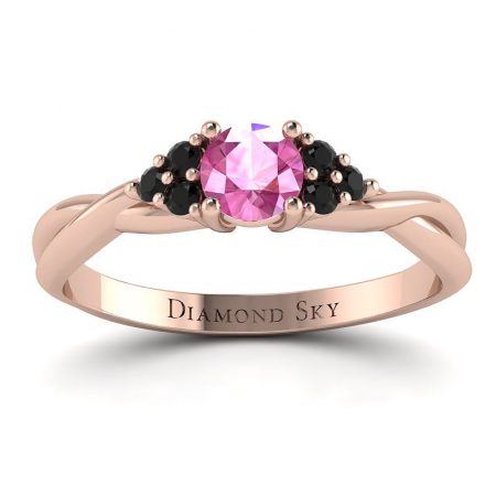 Romantyczna finezja - Pierścionek zaręczynowy z różowego złota z różowym szafirem i czarnymi diamentami