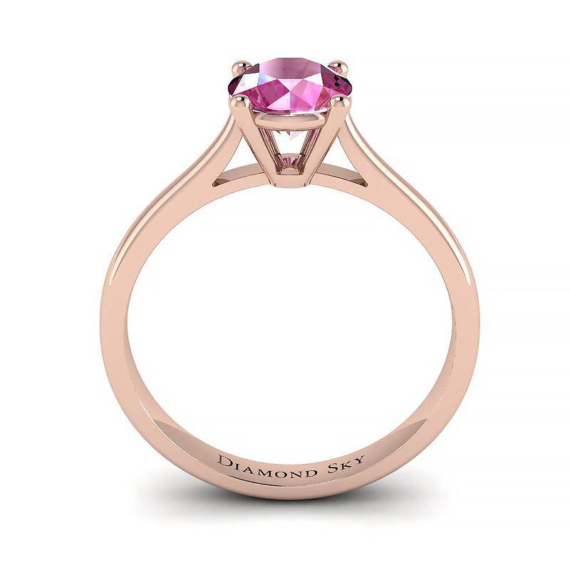 Stylowa klasyka – Pierścionek zaręczynowy z różowego złota z różowym szafirem _widok z boku