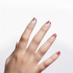 Pierścionek-zaręczynowy-z-różowego-złota-z-białym-szafirem-i-diamentami-harmonia_2