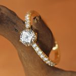 diamentowa-klasyka-pierscionek-zareczynowy-zolte-zloto-z-diamentami-syntetycznymi-2 kopia
