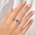 pierscionek-zareczynowy-biale-zloto-585-tanzanit-diamenty-dotyk-piekna-diamond-sky