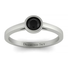Współczesny minimalizm – Pierścionek Diamond Sky, białe złoto, czarny brylant
