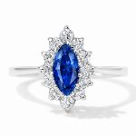 Diamentowa Linia - Pierścionek zaręczynowy z białego złota z szafirem o szlifie markiza i diamentami
