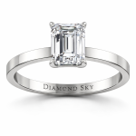 pierscionek-zareczynowy-z-platyny-z-diamentem-o-szlifie-szmaragdowym-the-magic-of-love-1