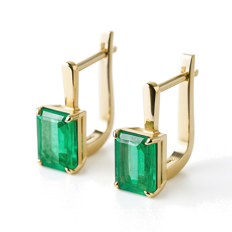 c9fbf96b-b588-41a8-ae47-5620cfc9d1c7-white Głębia Szmaragdu - Kolczyki z żółtego złota ze szmaragdami