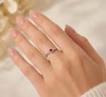 piercionek-zareczynowy-rubin-diamenty-rozowe-zloto-585-halo-rubinowa-elegancja-diamond-sky