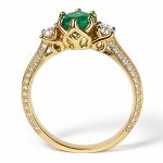forma-milosci-pierscionek-zareczynowy-ze-szmaragdem-diamentami-zloto-585-diamond-sky